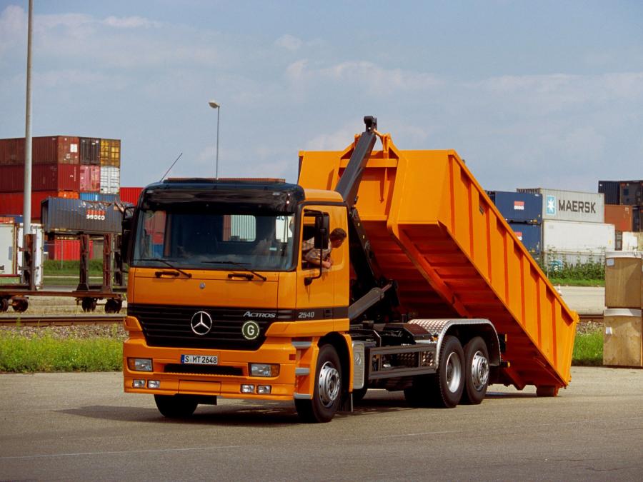  Mercedes-Benz Actros 2540 1997 года  (фото 12 из 12)